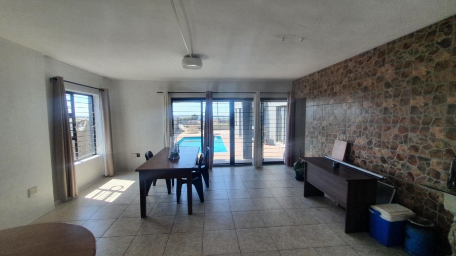 To Let 5 Bedroom Property for Rent in Saldanha Western Cape